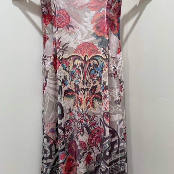 Preloved flowy tank top - Picture 2 of 3